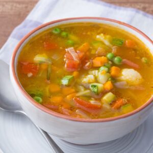 Vegetable Soup with (2p pão)